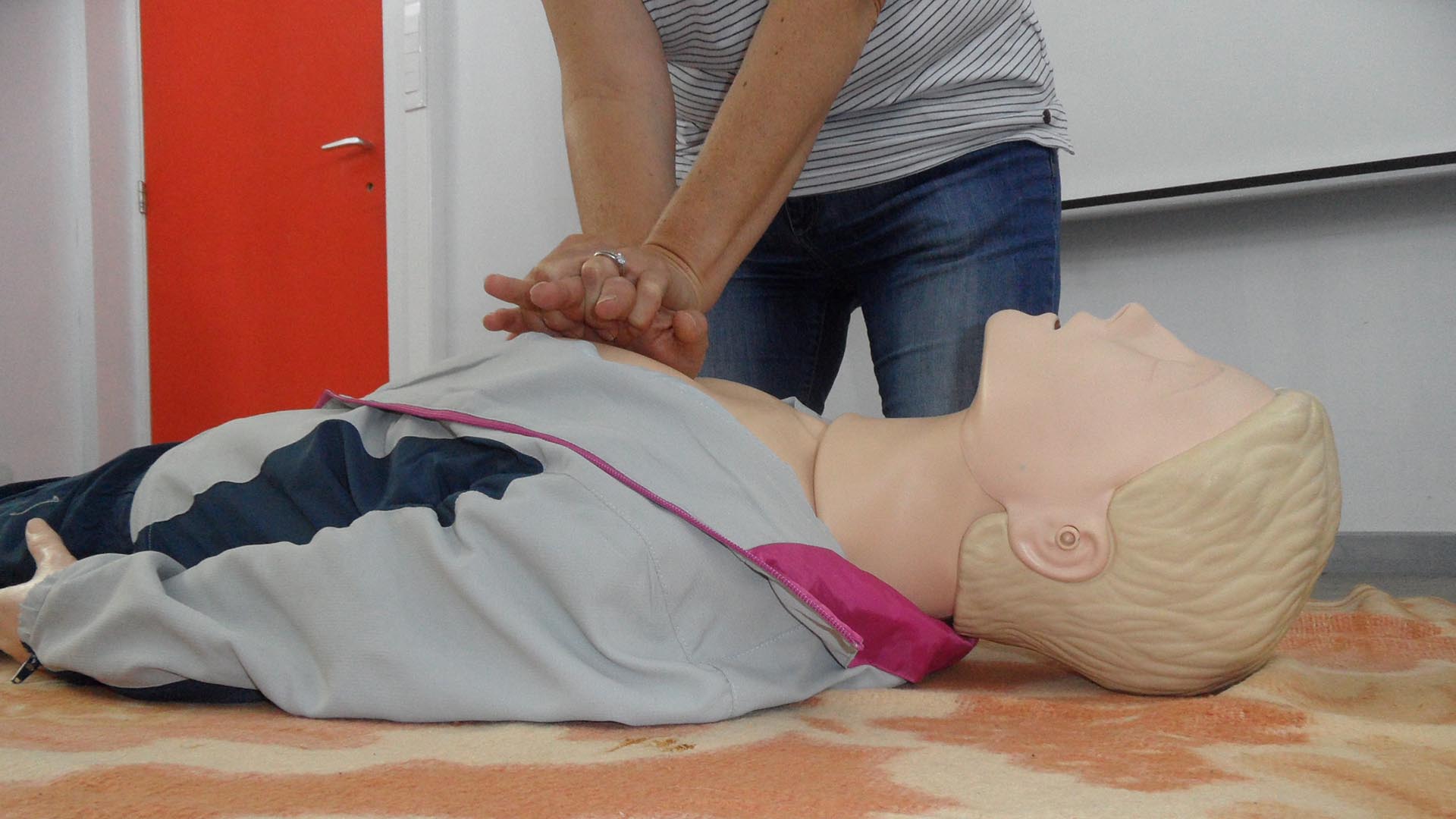 Formation RCP en entreprise et défibrillation chez CCPI