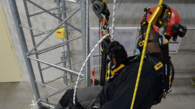 Formation sauvetage sur cordes travail en hauteur EPI CCPI